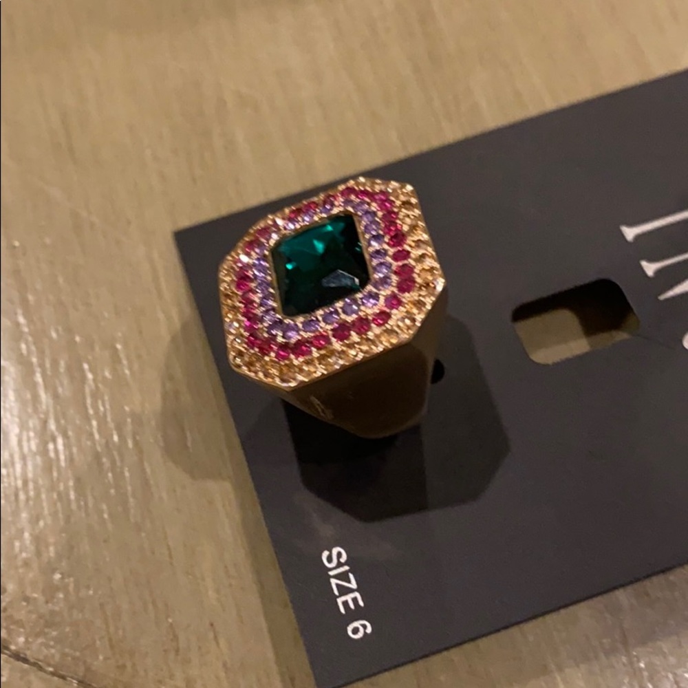 Ring - Picture 4 of 5